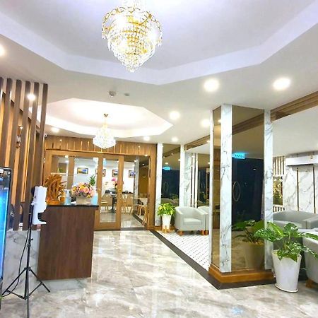 Nakara Hotel, Ubon Ratchathani Extérieur photo