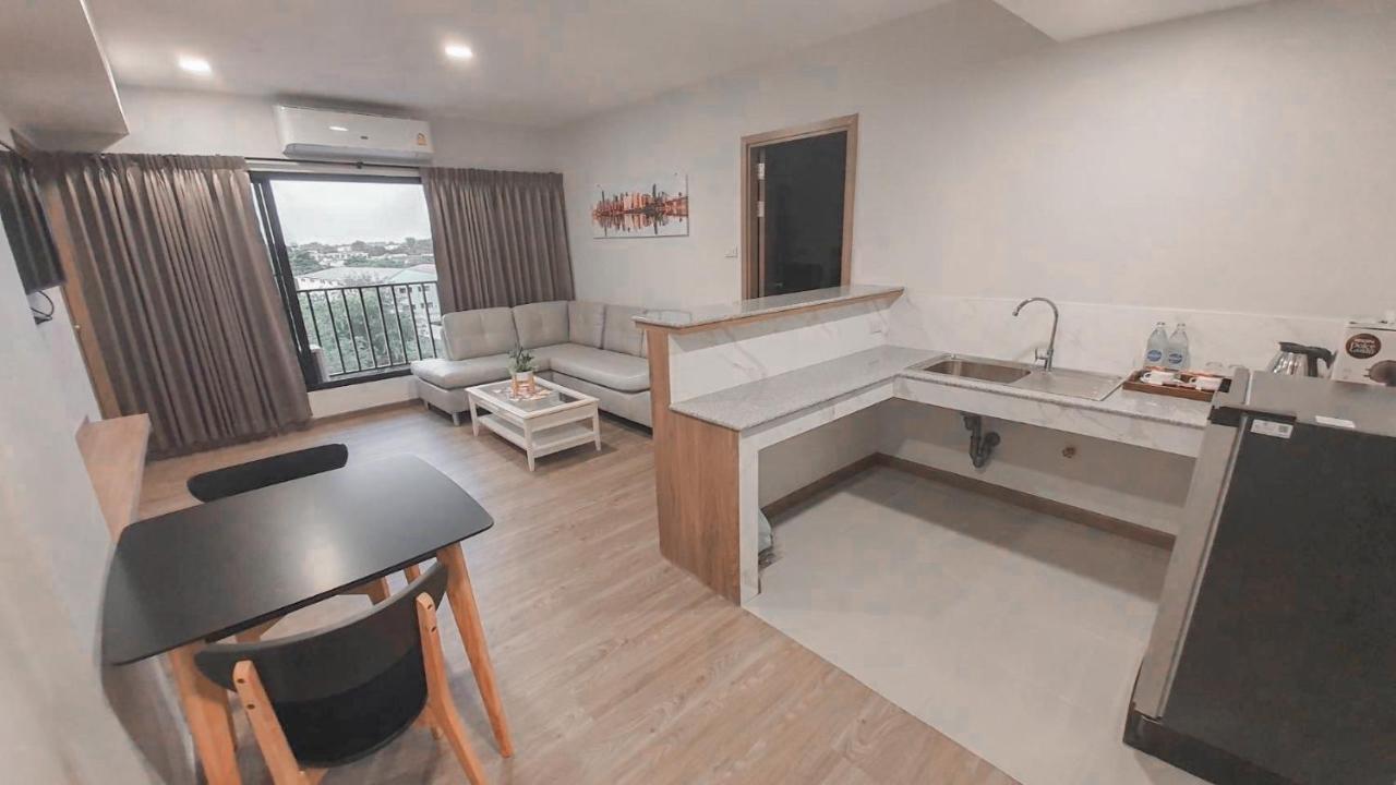 Nakara Hotel, Ubon Ratchathani Extérieur photo