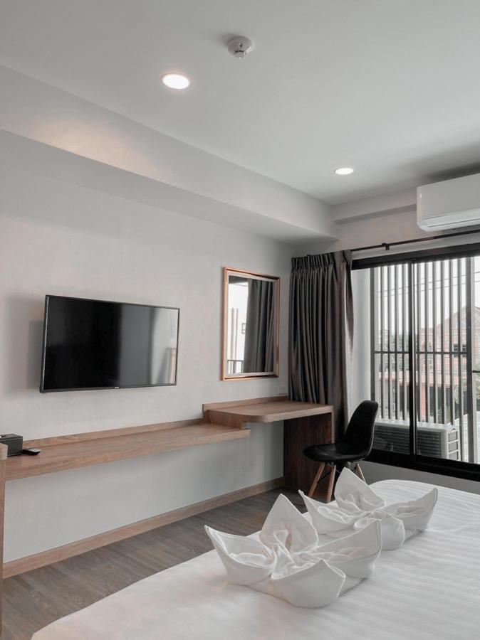 Nakara Hotel, Ubon Ratchathani Extérieur photo