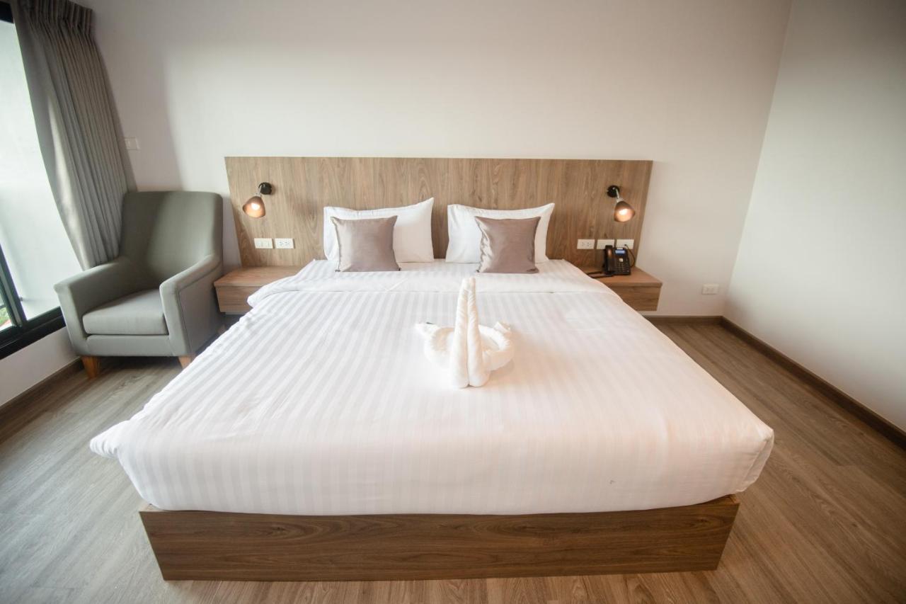 Nakara Hotel, Ubon Ratchathani Extérieur photo