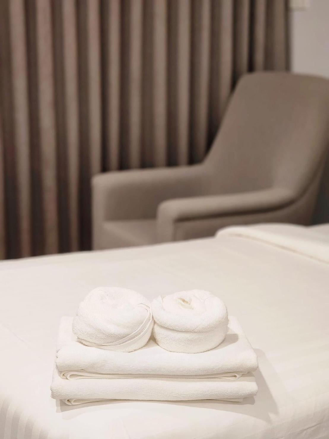 Nakara Hotel, Ubon Ratchathani Extérieur photo