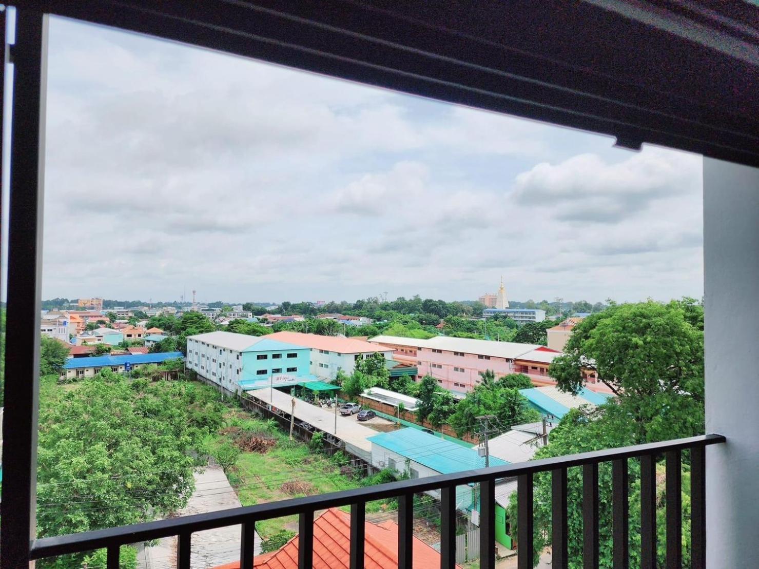 Nakara Hotel, Ubon Ratchathani Extérieur photo