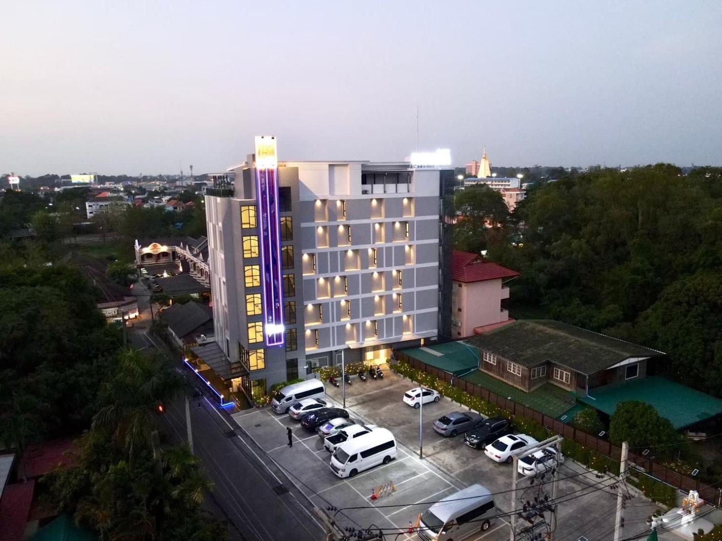 Nakara Hotel, Ubon Ratchathani Extérieur photo